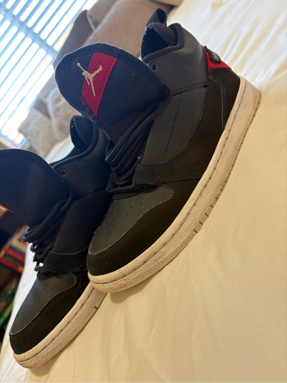 Jordan Boys Black and Red Low-Top Basketball Shoes